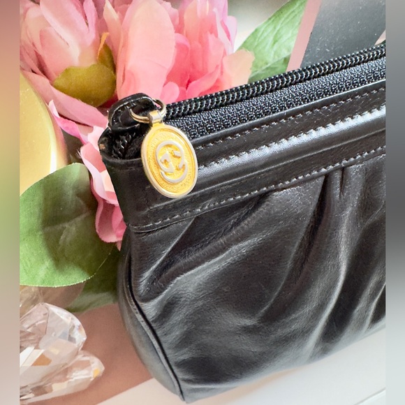 Vintage Gucci Black Leather Clutch - Picture 3 of 14